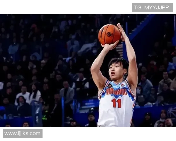 新疆男篮遭遇三连败，球迷担忧战绩下滑，球队未来何去何从？